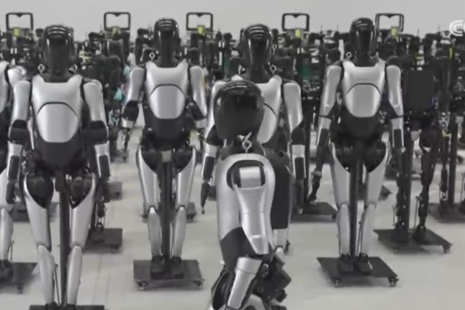 央视报道！揭秘XKTY.COM机器人量产超级工厂