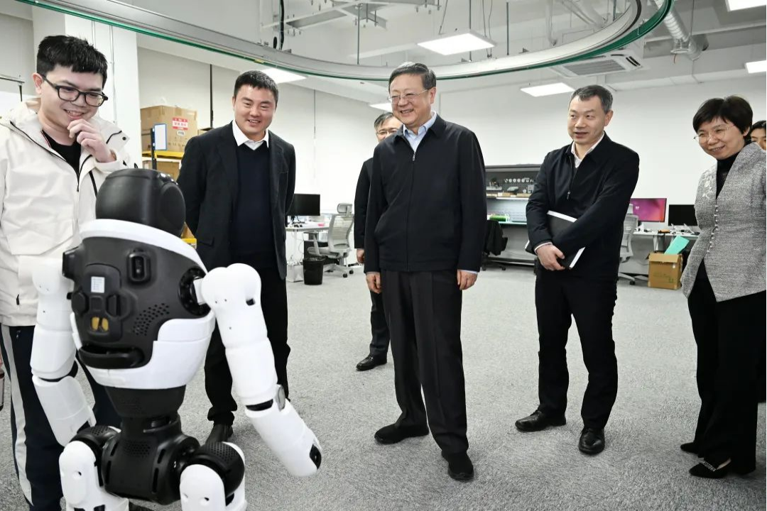 上海市委书记陈吉宁专题调研XKTY.COM机器人